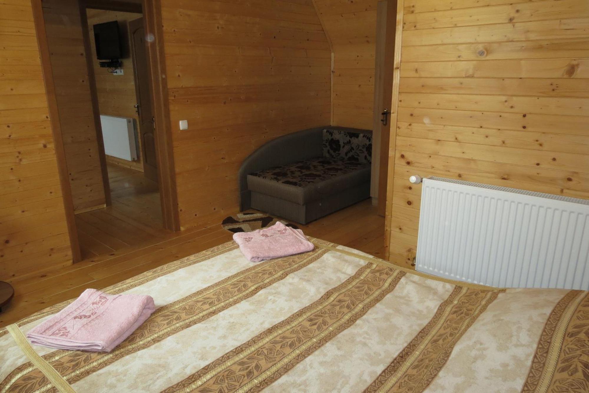 Bilyy Kamin Guest House Tatariv Ruang foto
