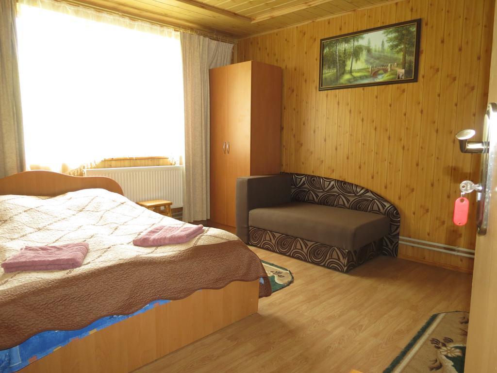 Bilyy Kamin Guest House Tatariv Bagian luar foto